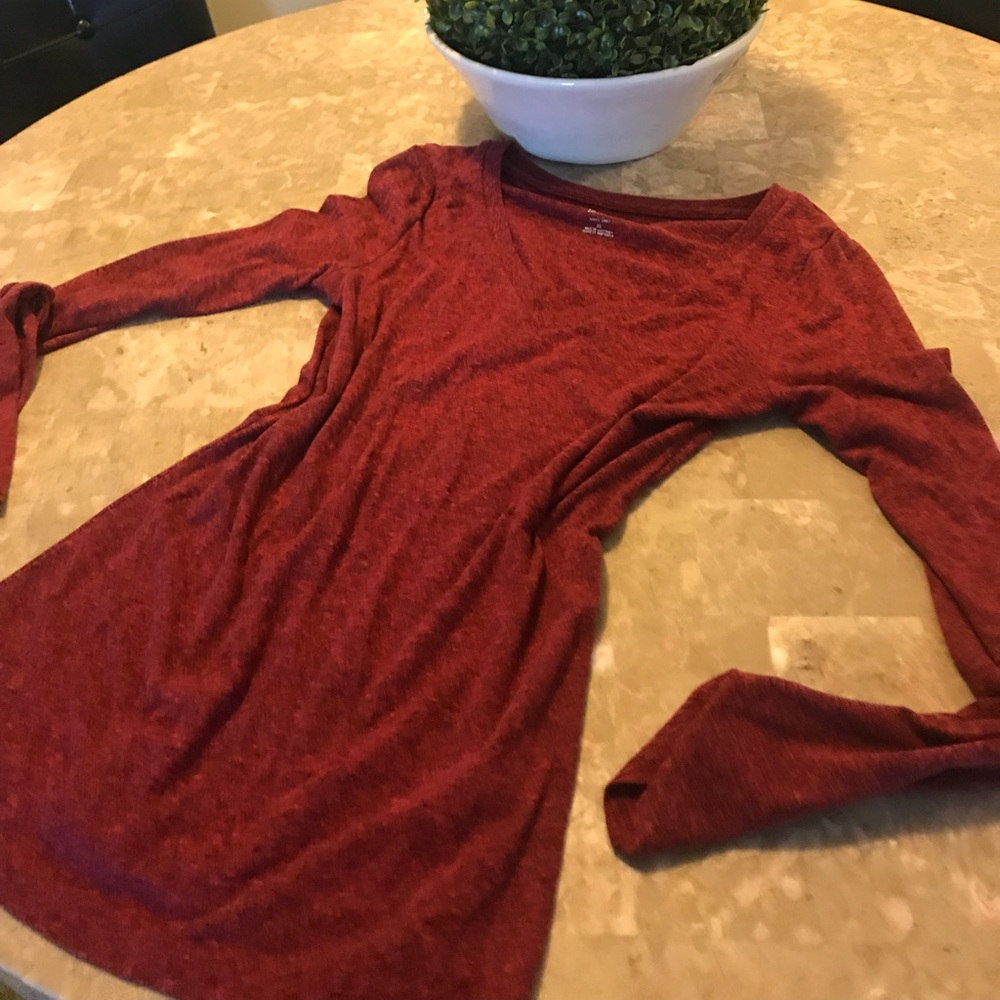 Long sleeve light weight t